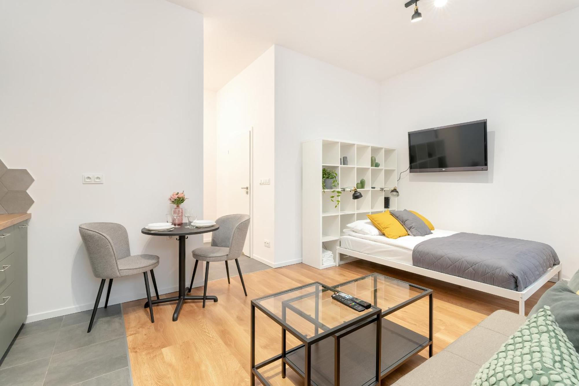 Cozy Studio With Balcony And Free Garage By Noclegi Renters Познан Екстериор снимка